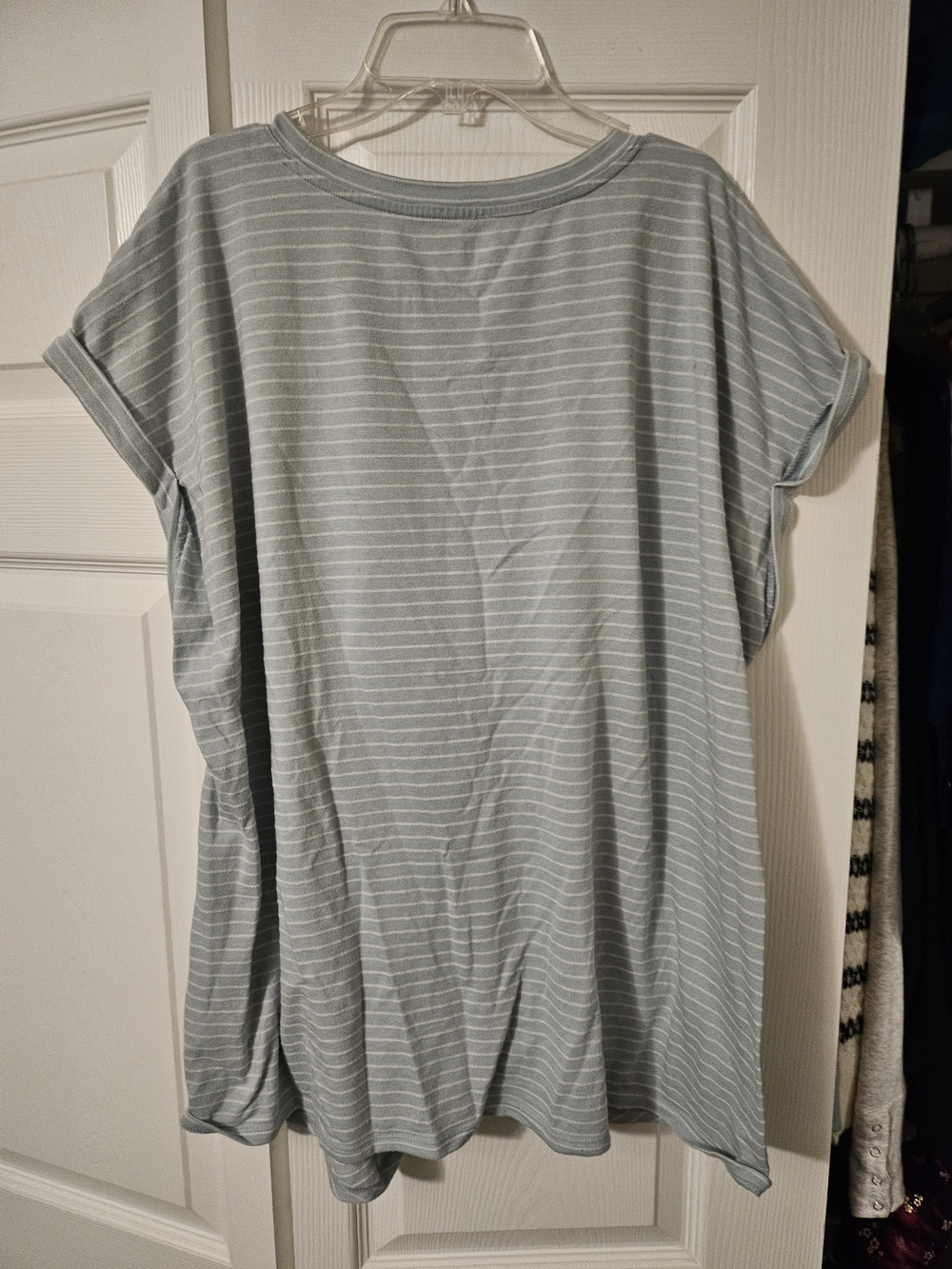 Maurices 24/7 Light Teal Striped Top With Front-Knot And Dolman Sleeves Size 2 - Picture 2 of 3
